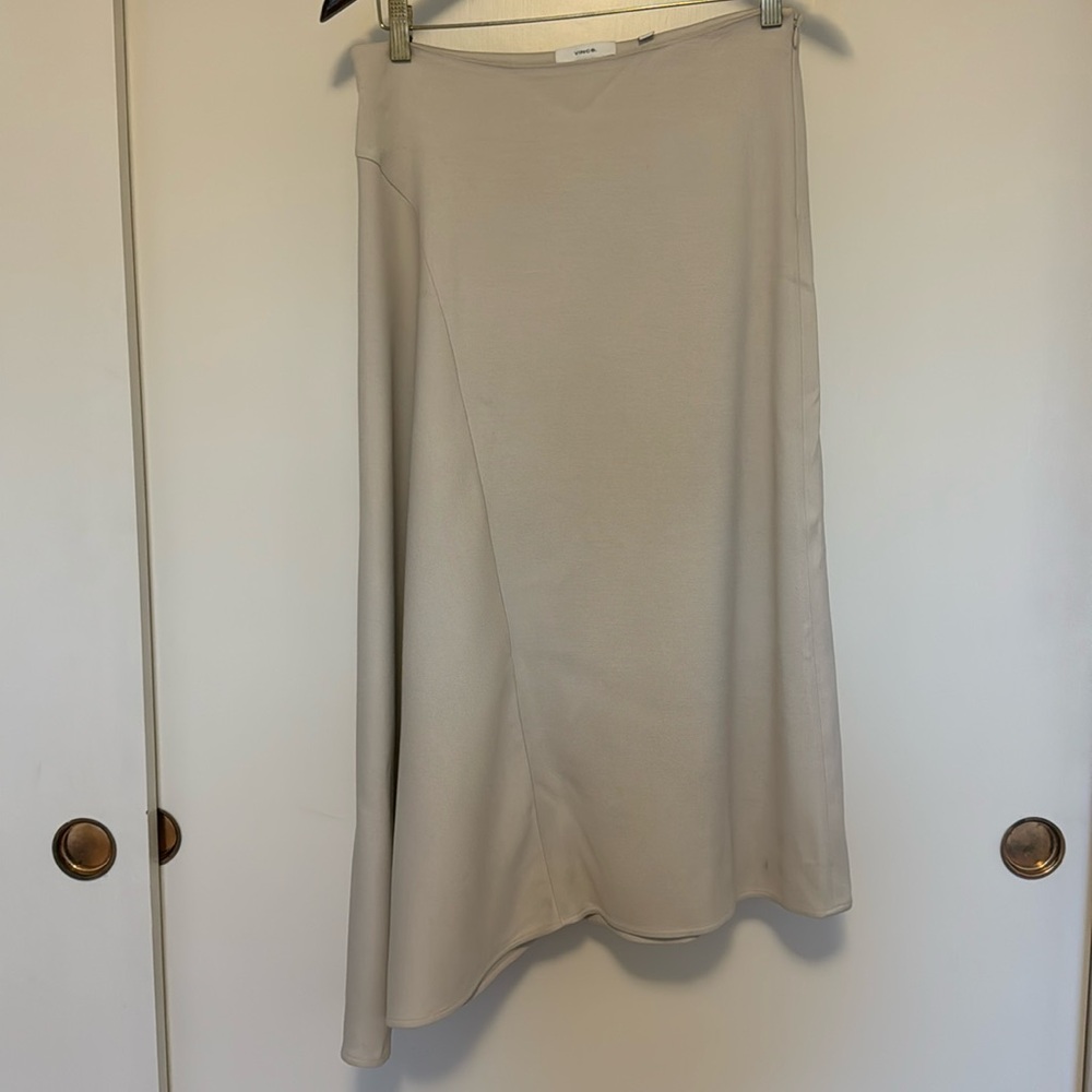 Vince Asymmetrical off white skirt SzS